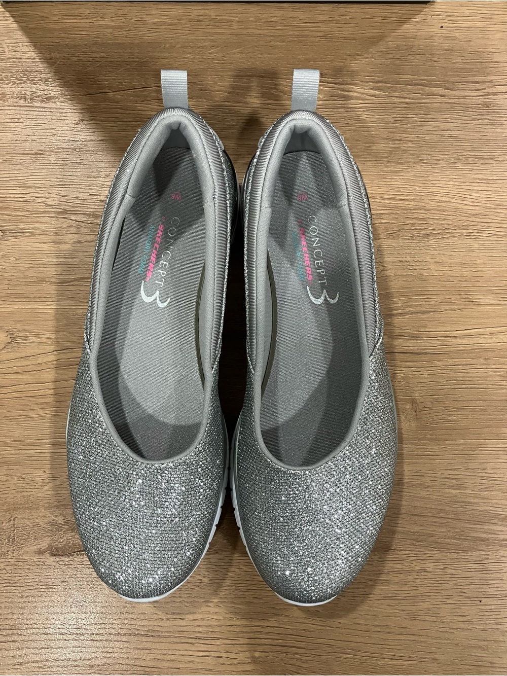 Skechers CONCEPT 3 Women’s Glittery Silver Flat Shoes